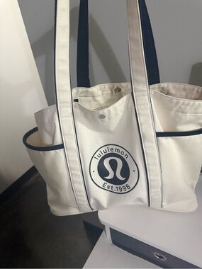 lululemon athletica White Canvas Tote with Navy Trim